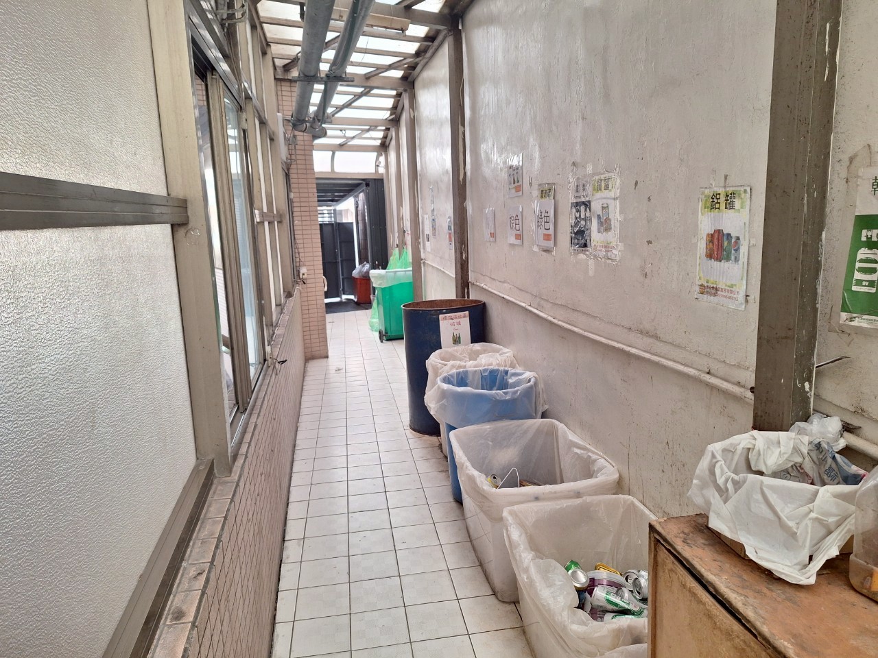 �˥������Ӽh�W�߮M�СD�x���x�q(A3)