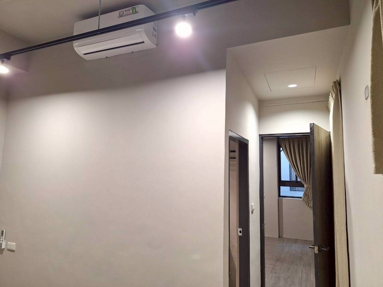 ��f�ӧQ���G�q���s��z�D���Ž�(JB2)