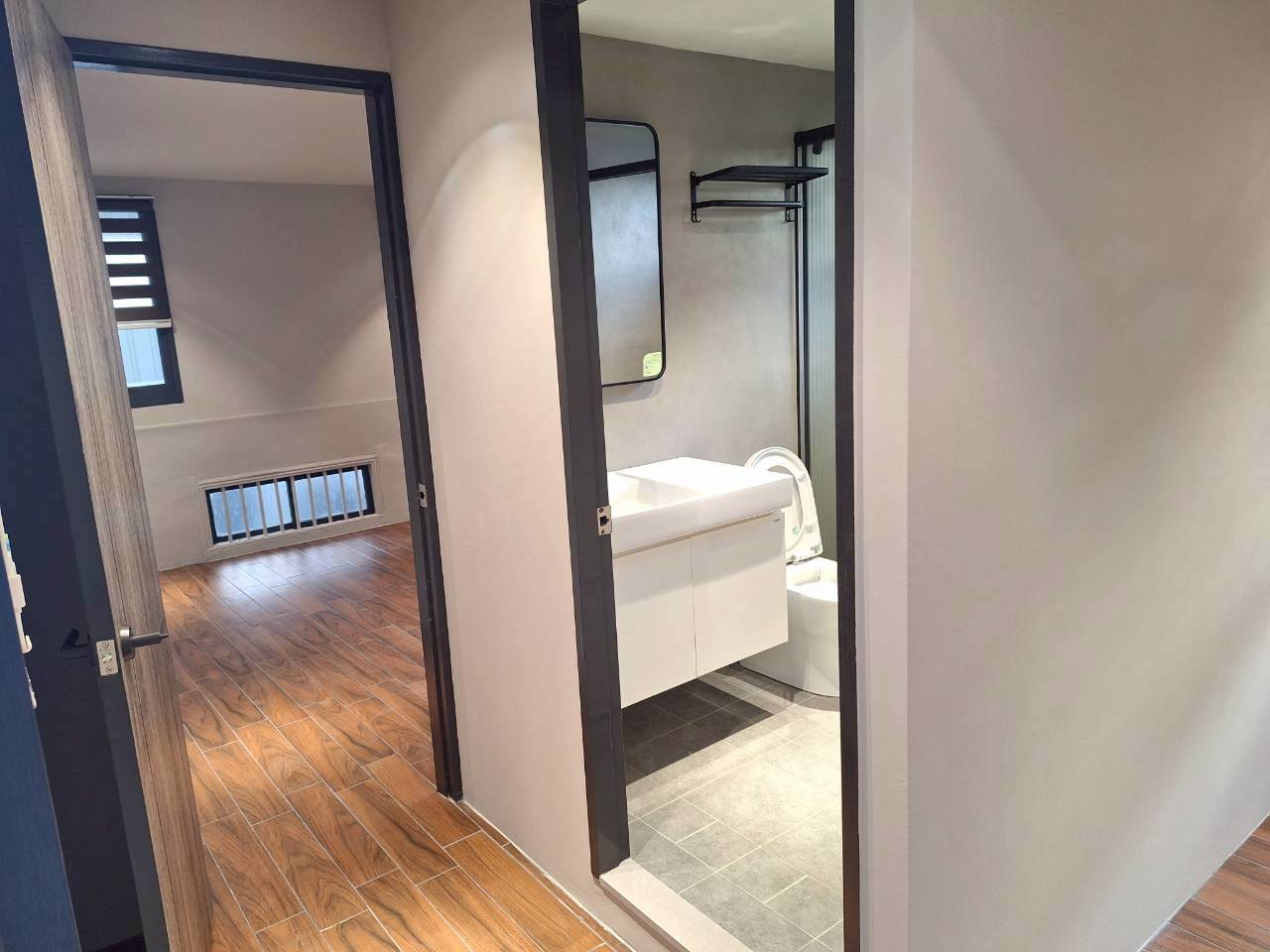 ��f�ӧQ���G�q���s��z�D���Ž�(JB8)