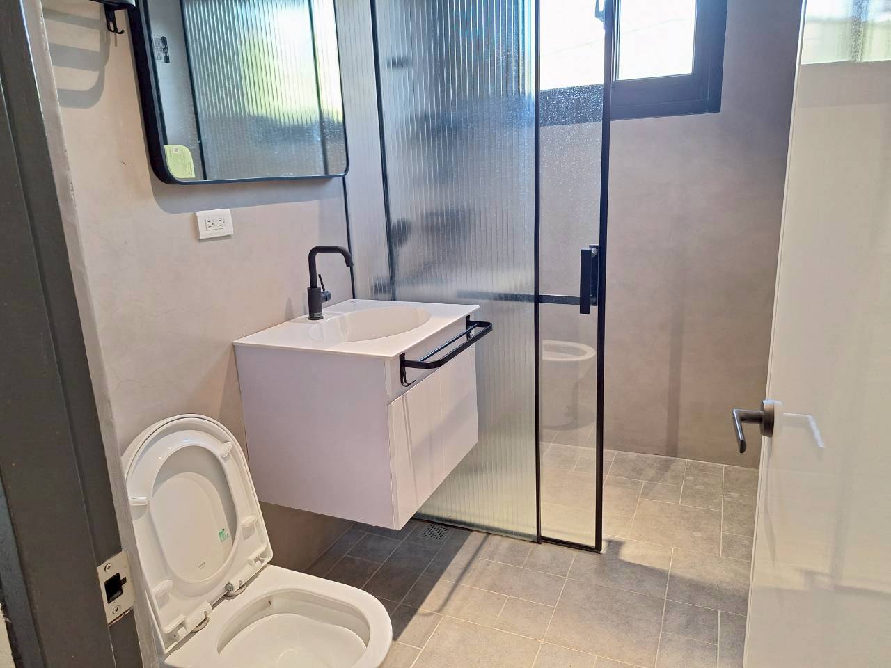 ��f�ӧQ���G�q���s��z�D���Ž�(JB61)