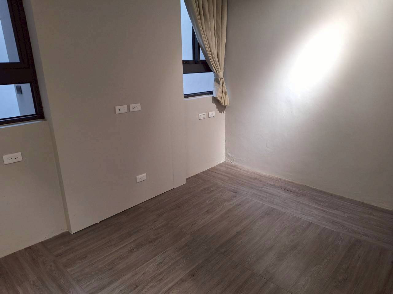 ��f�ӧQ���G�q���s��z�D���Ž�(JB61)