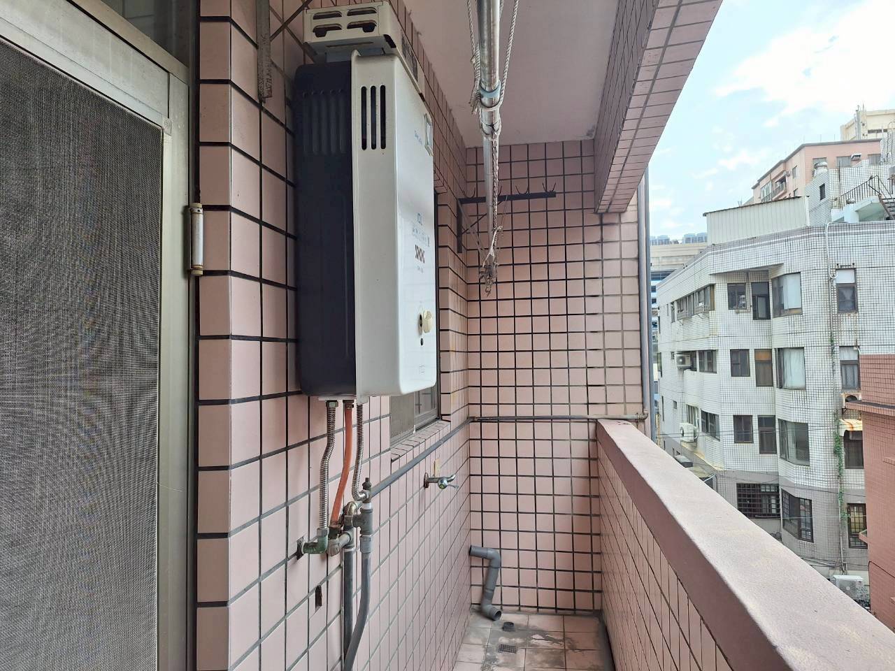 �������T�Ъ����񨮦�D�t�޲z�O(D34)