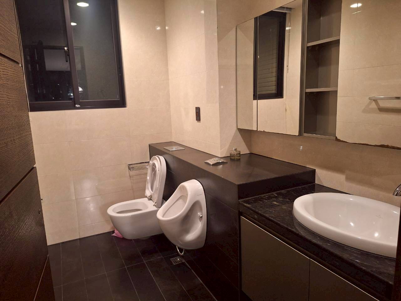 �O�ٸ��������h���СϤj�S�x�D����������G��(D54)