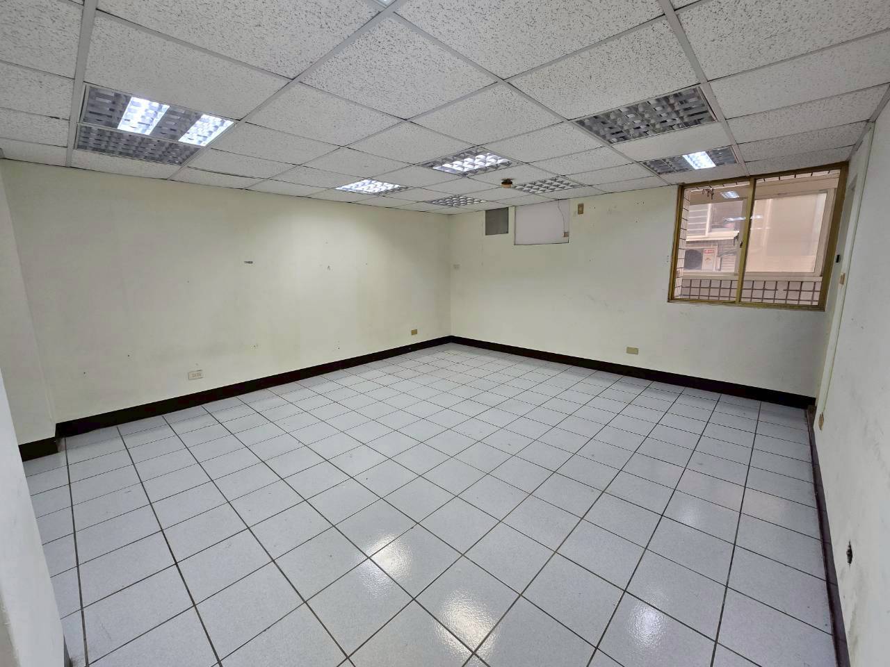 �L�˸��q�����j�ӡD���j���D�j�W��(F8)