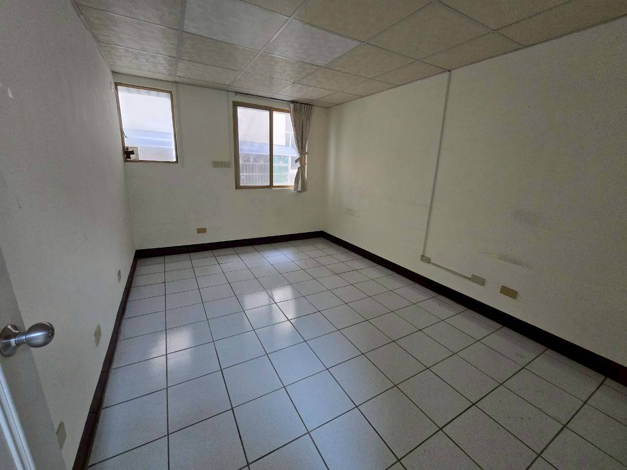 �L�˸��q�����j�ӡD���j���D�j�W��(F8)