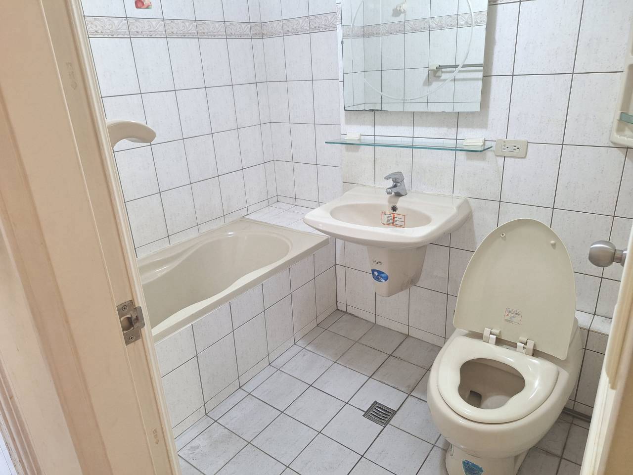 ���_���@�q���ϤG�j�����N��(F73)