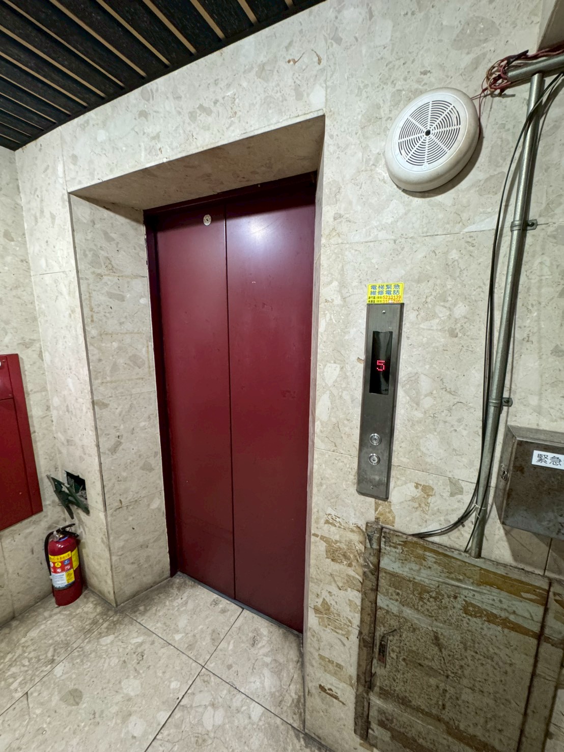 �񥨫��D�g�T�ѤU�D�p�W�ƿ줽�D�A�ӤH�u�@��(F35)