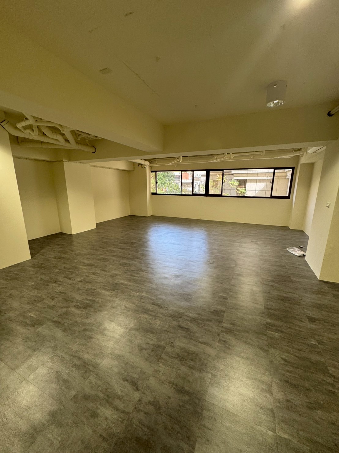 ����21�D�G�ө����D�A�줽�D�u�@��(F80)