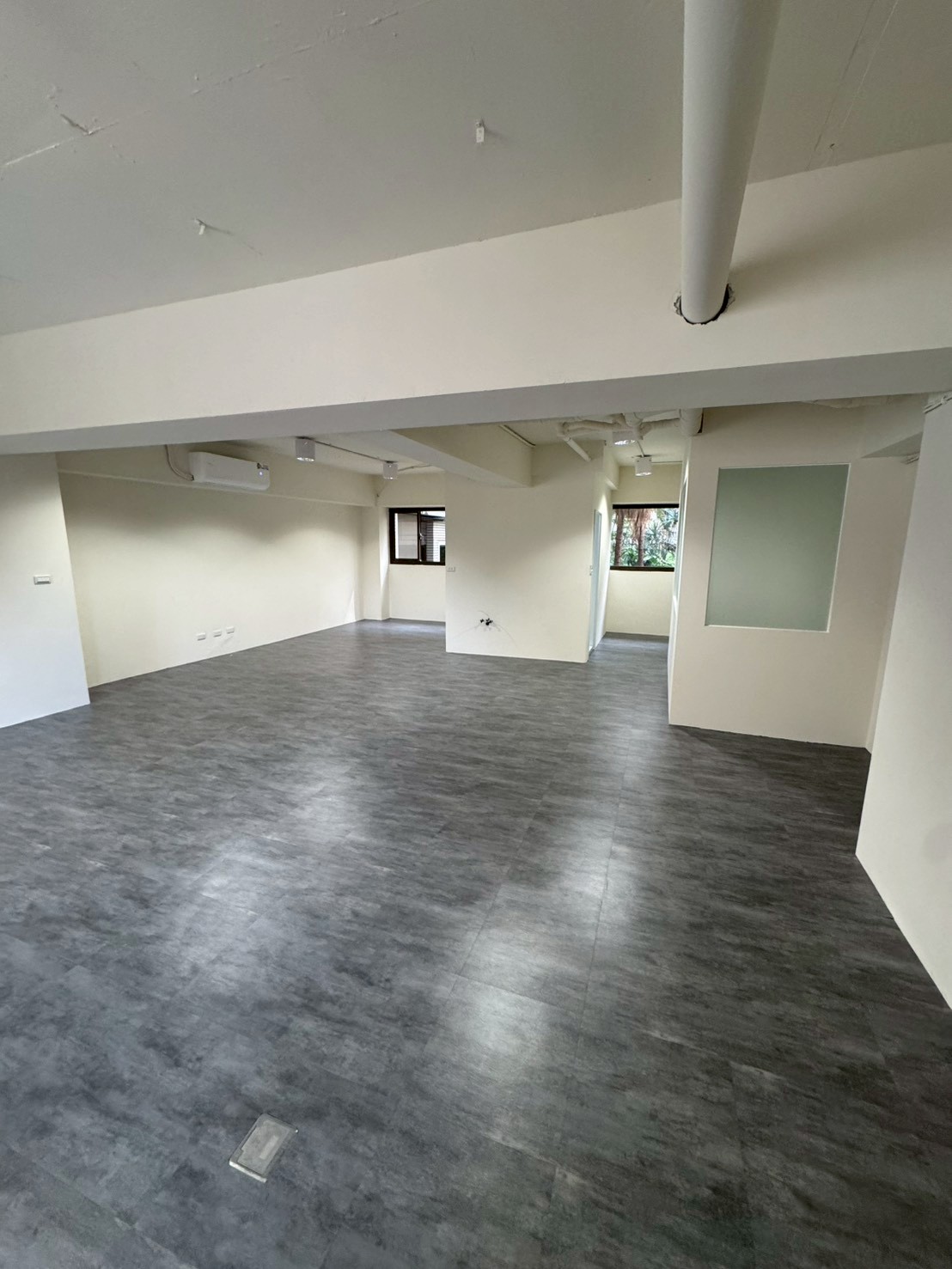 ����21�D�G�ө����D�A�줽�D�u�@��(F80)