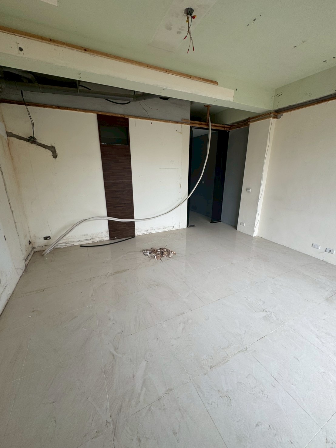 �񥨫��D���g������D�D��ɪ�����(H130)