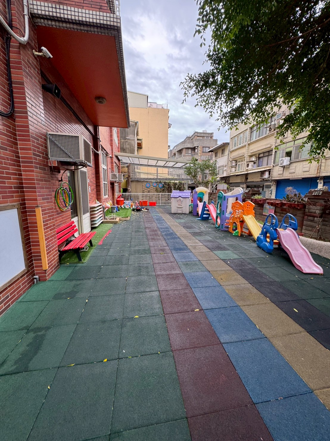 �F�j���G�q�D�W�ɤj�W�ơD�A�j���s����~�D�ɱз~