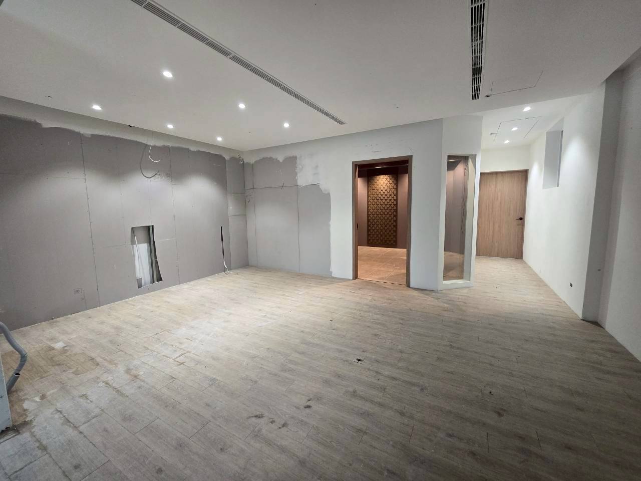 �񤤥������D���p�D�j�W�ơD�q��z���D��ɥX��