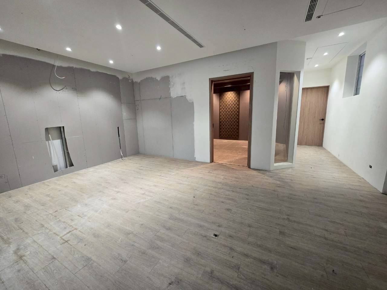 �񤤥������D���p�D�j�W�ơD�q��z���D��ɥX��